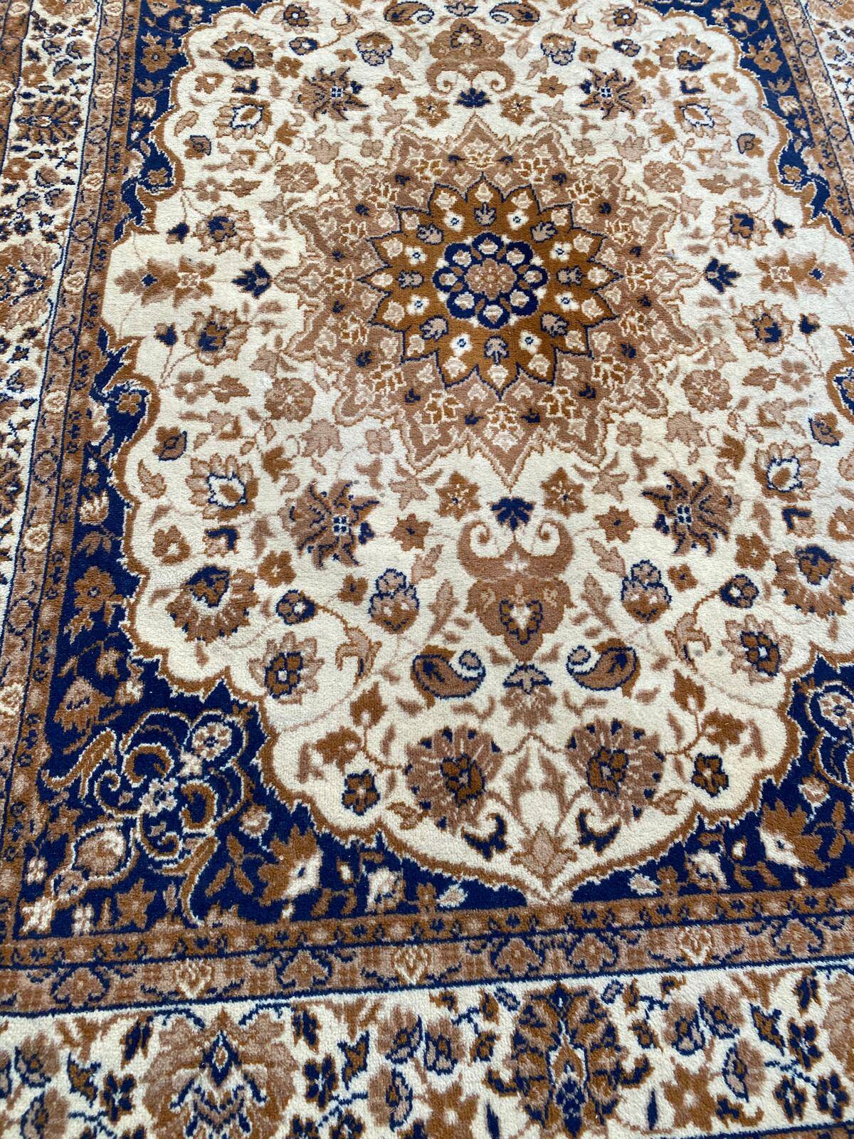 Handmade Persian wool rug gold Kabistan Saint Maclou 170x240cm
