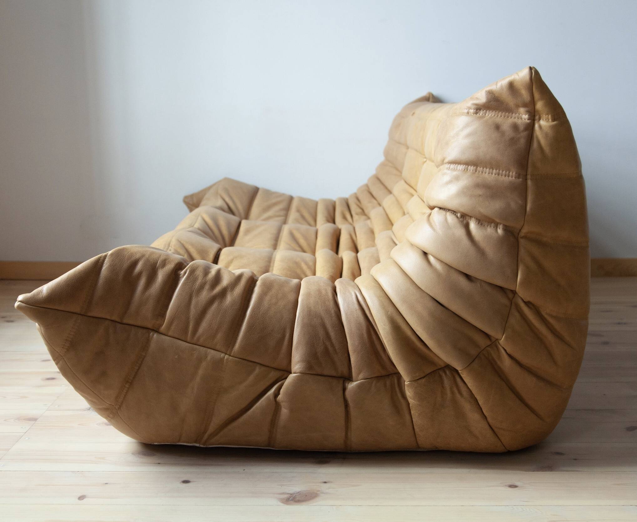 3-seater sofa and Togo pouf