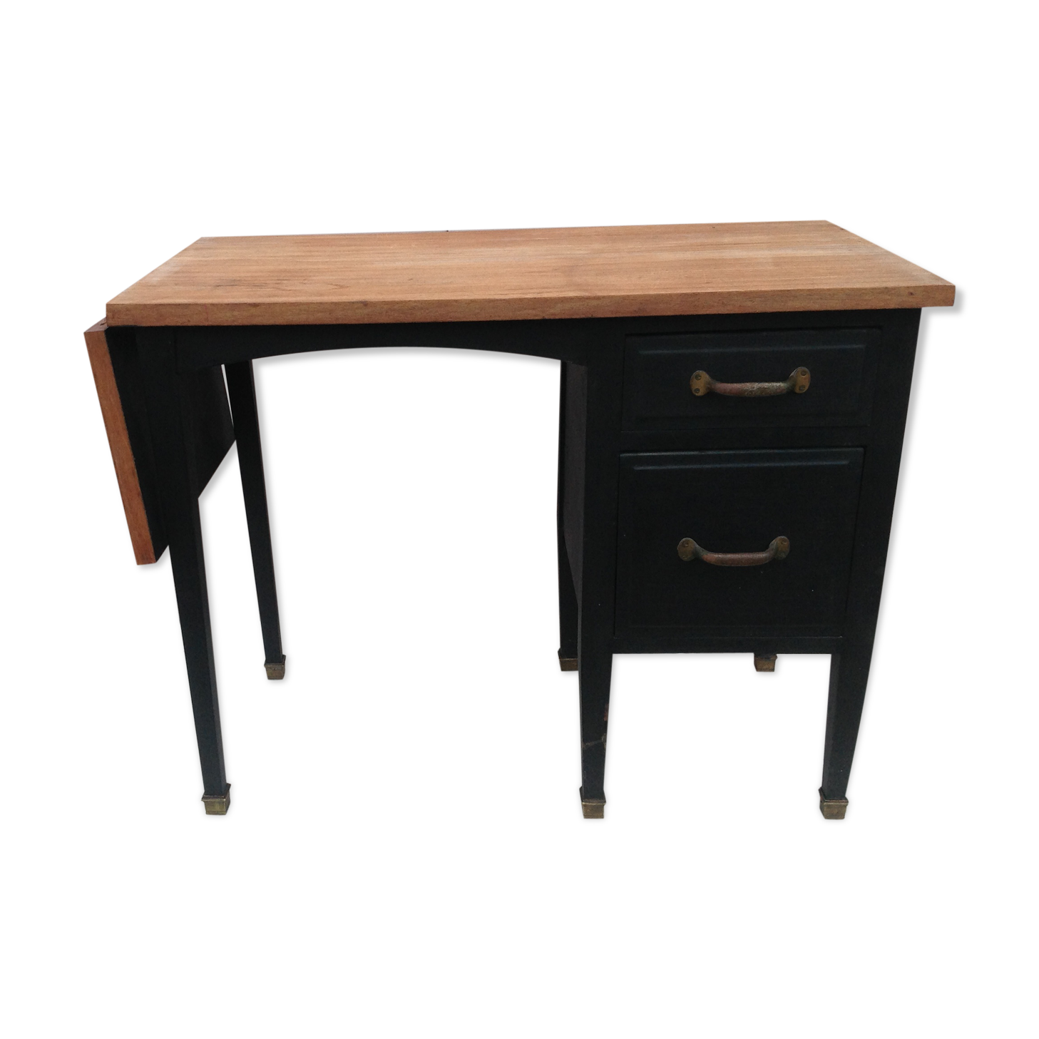 The 1950s wooden desk