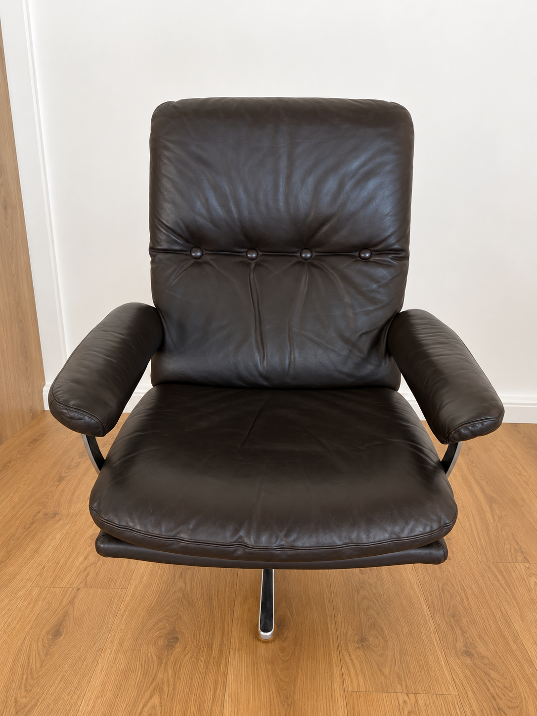 Vintage Danish mid-century Werner Langenfeld leather lounge chair 1970s
