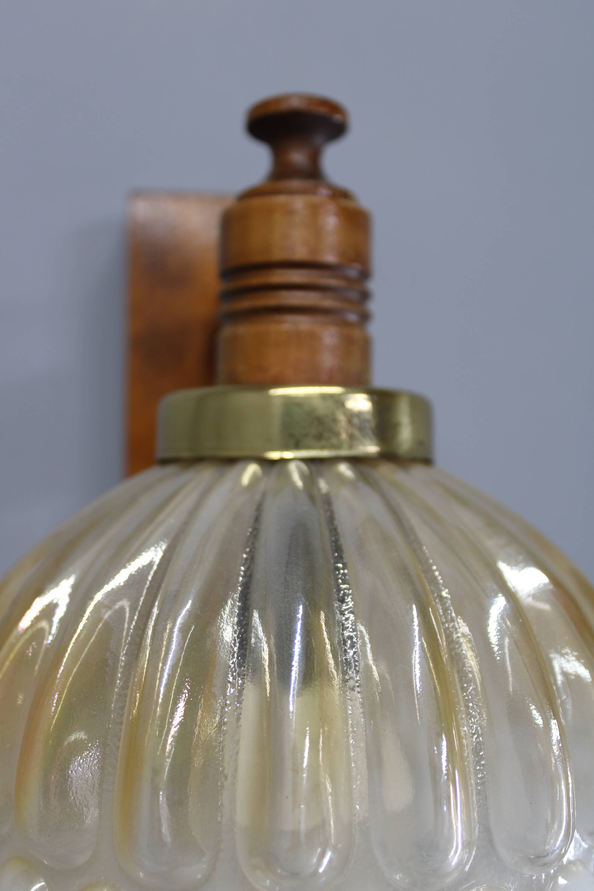 Applique en bois et verre, Tchécoslovaquie, années 1960