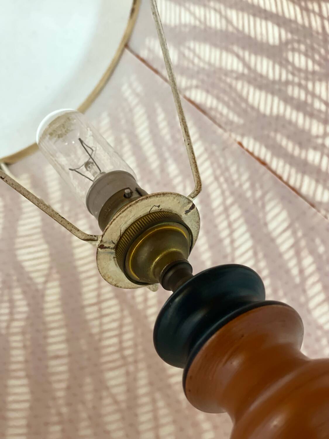 Lampe en bois tourné 1970’s.