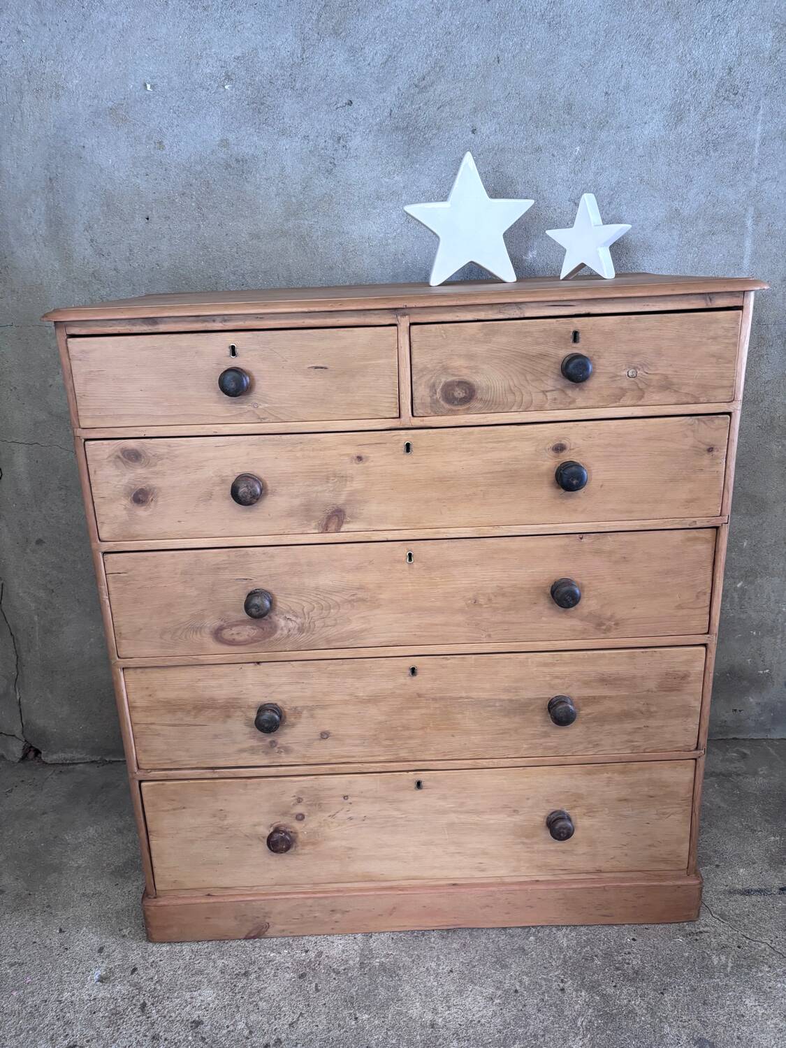 Commode ancienne / meuble de métier