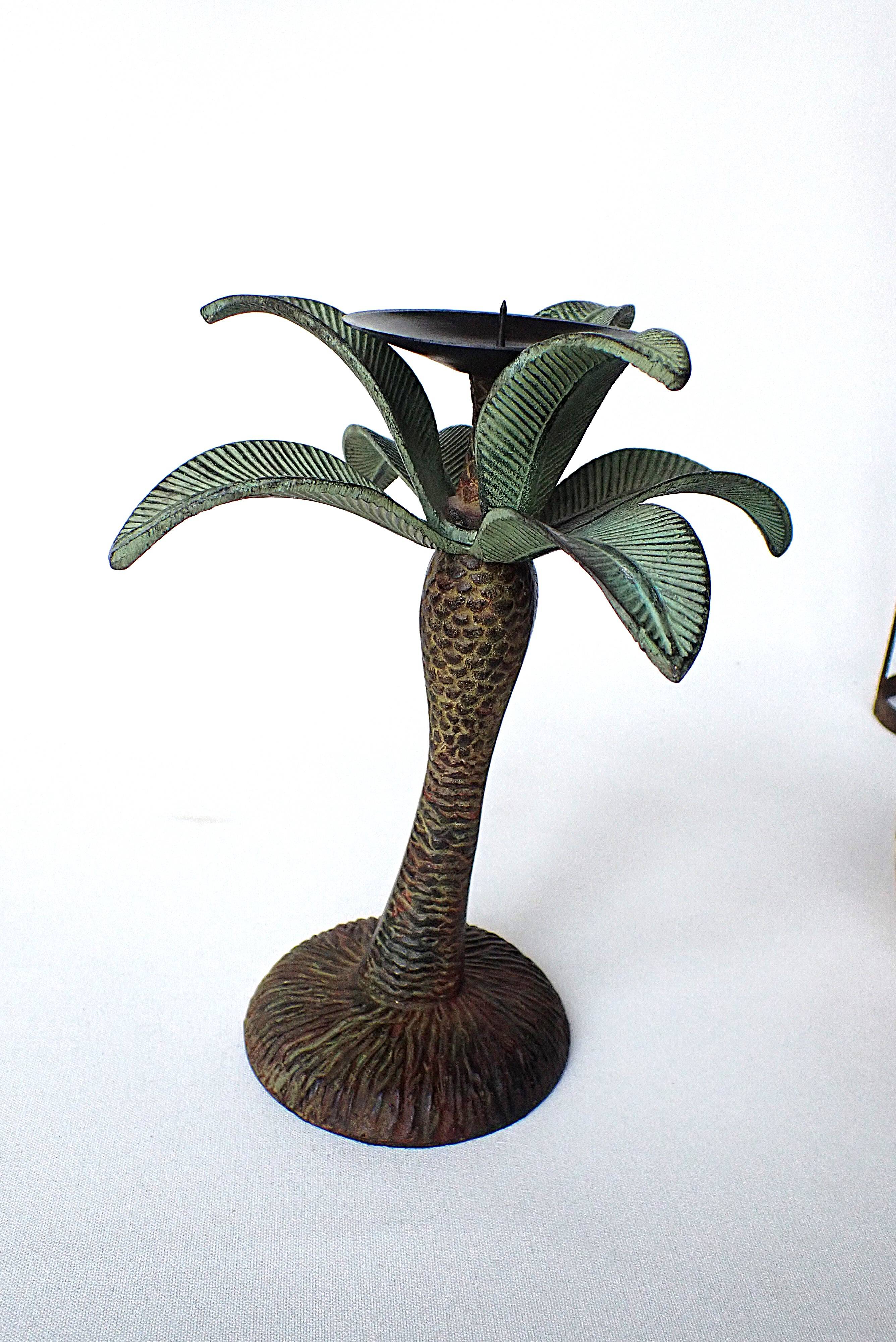 Ancien bougeoir en forme de palmier en métal patiné
