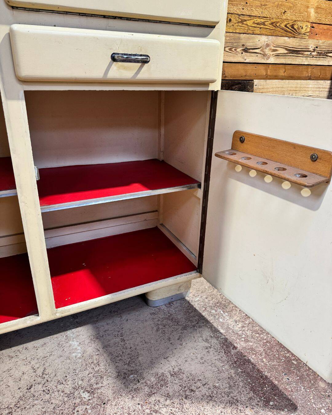 Vintage kitchen furniture - 1930s/40s