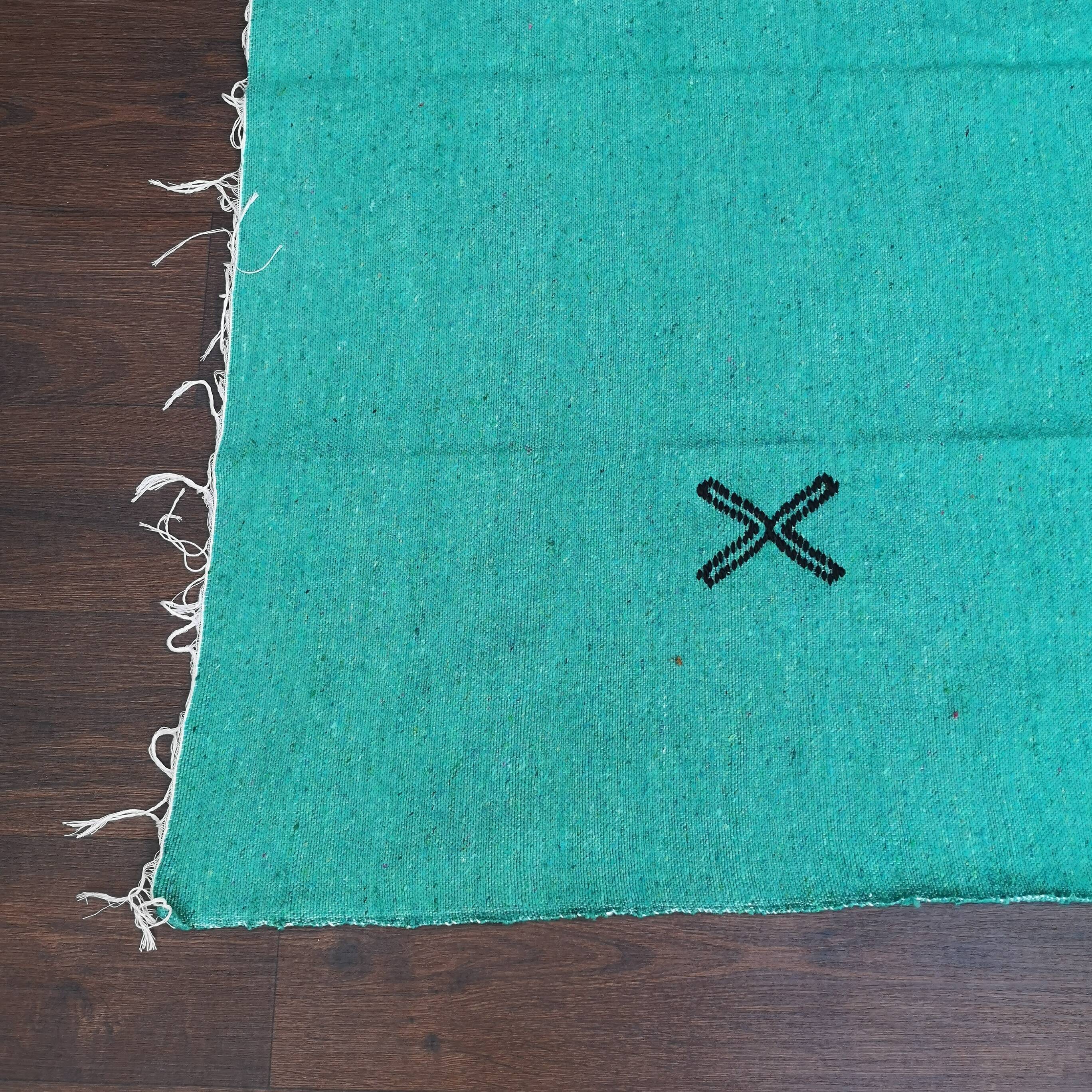 Berber green cotton carpet 140 x 225 cm
