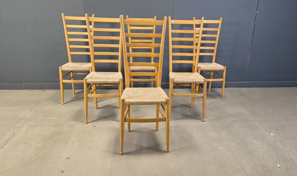 Ensemble de 6 chaises en bois de hêtre à dossier échelle italiennes, années 1970.