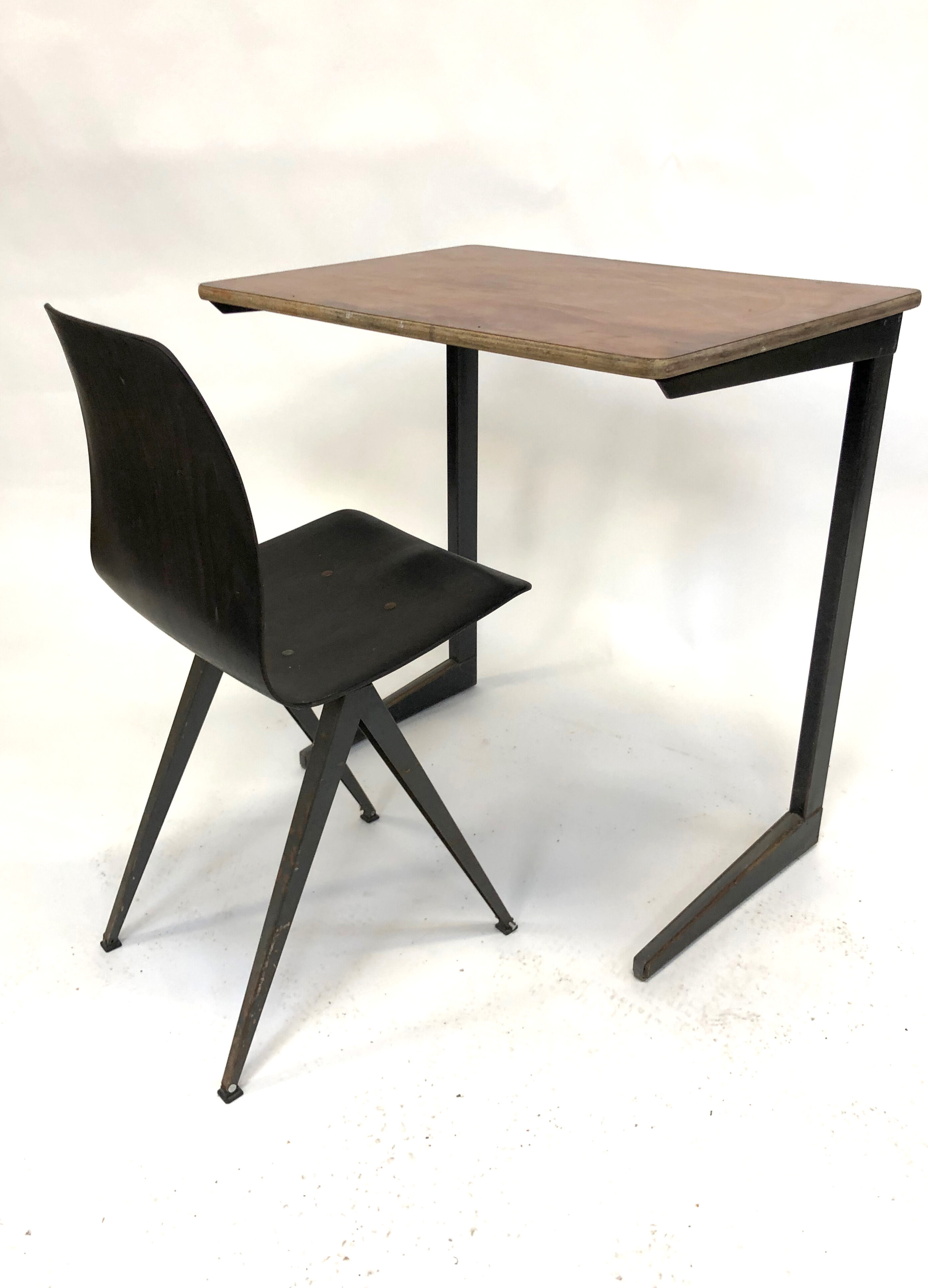 Vintage school Friso Kramer with Chair flesh compass work table