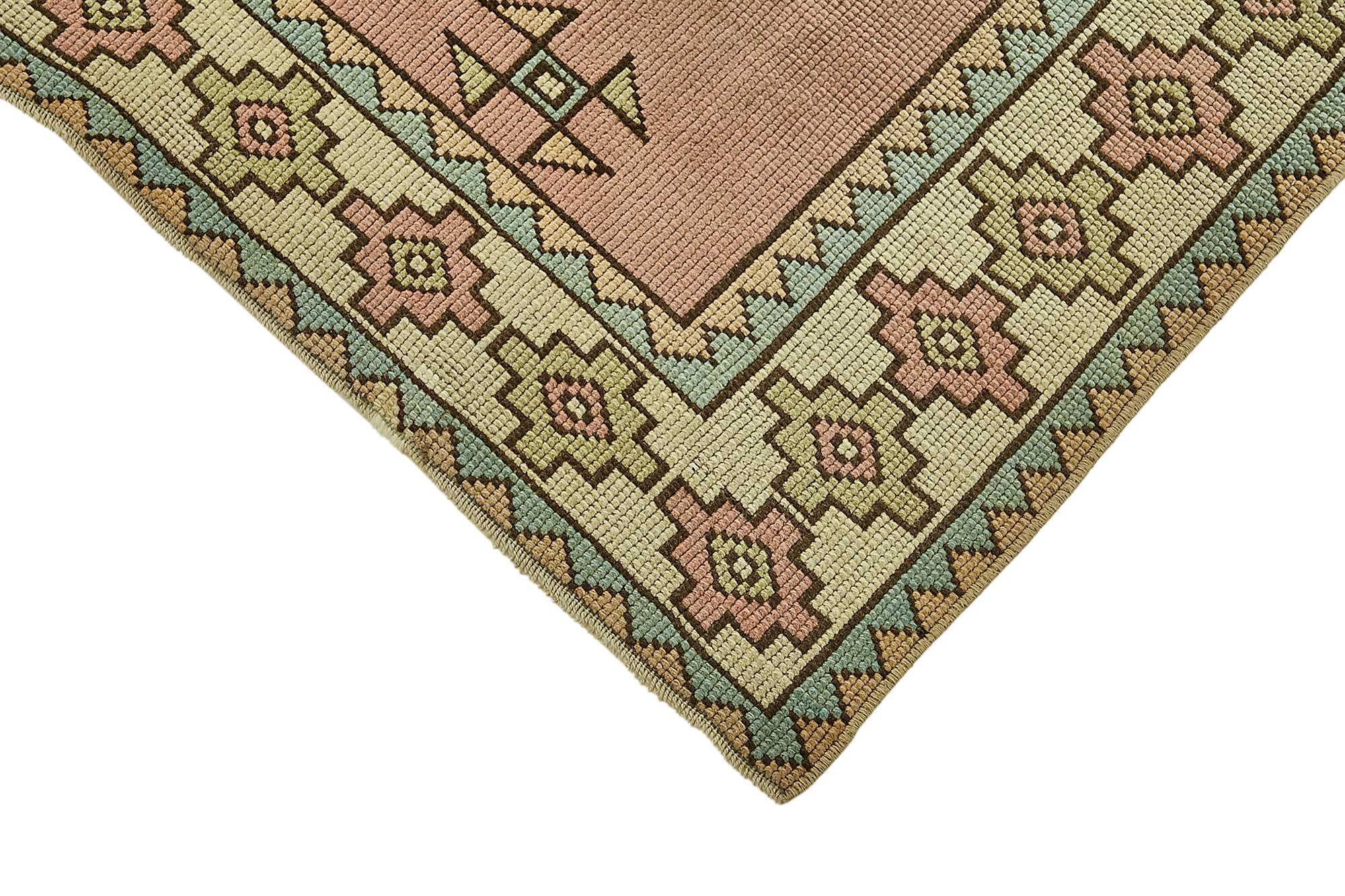 Turkish Vintage Anatolian Rug 124 cm x 190 cm