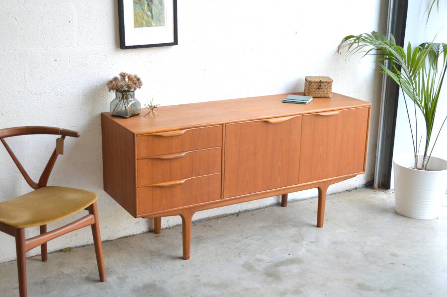 Teak Sideboard by McIntosh * 152 cm