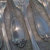 11 Ercuis Pompadour LXV silver-plated cake forks