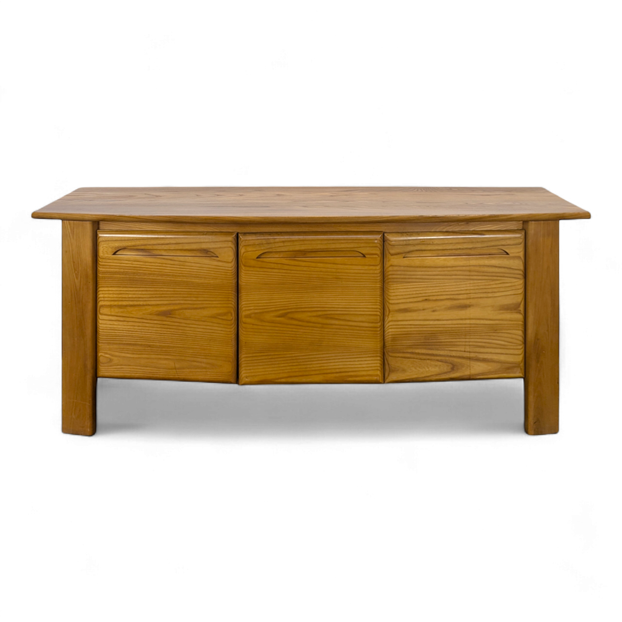 Enfilade in solid elm