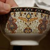 Set of oriental bowls and spoons