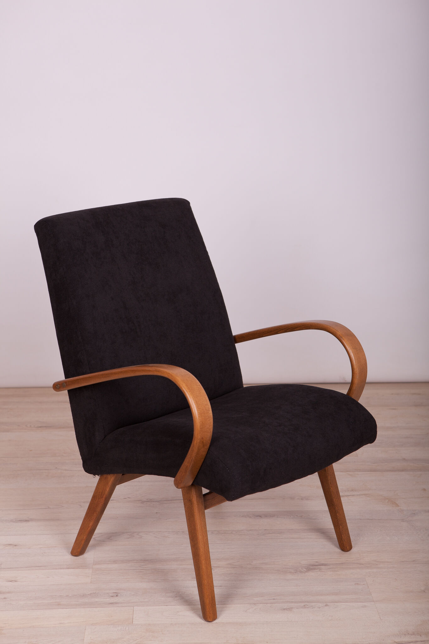 Model 53 Armchairs by Jaroslav Smidek for TON, 1960s, Set of 2