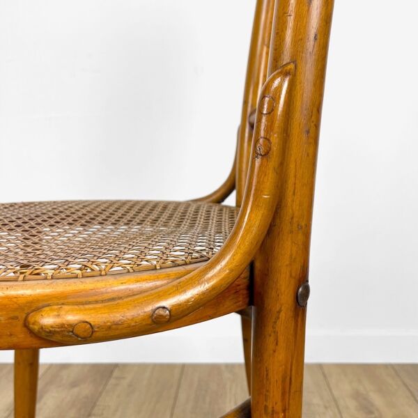 Paire de chaises bistrot cannées Mundus Ungvar Ungarn 1900