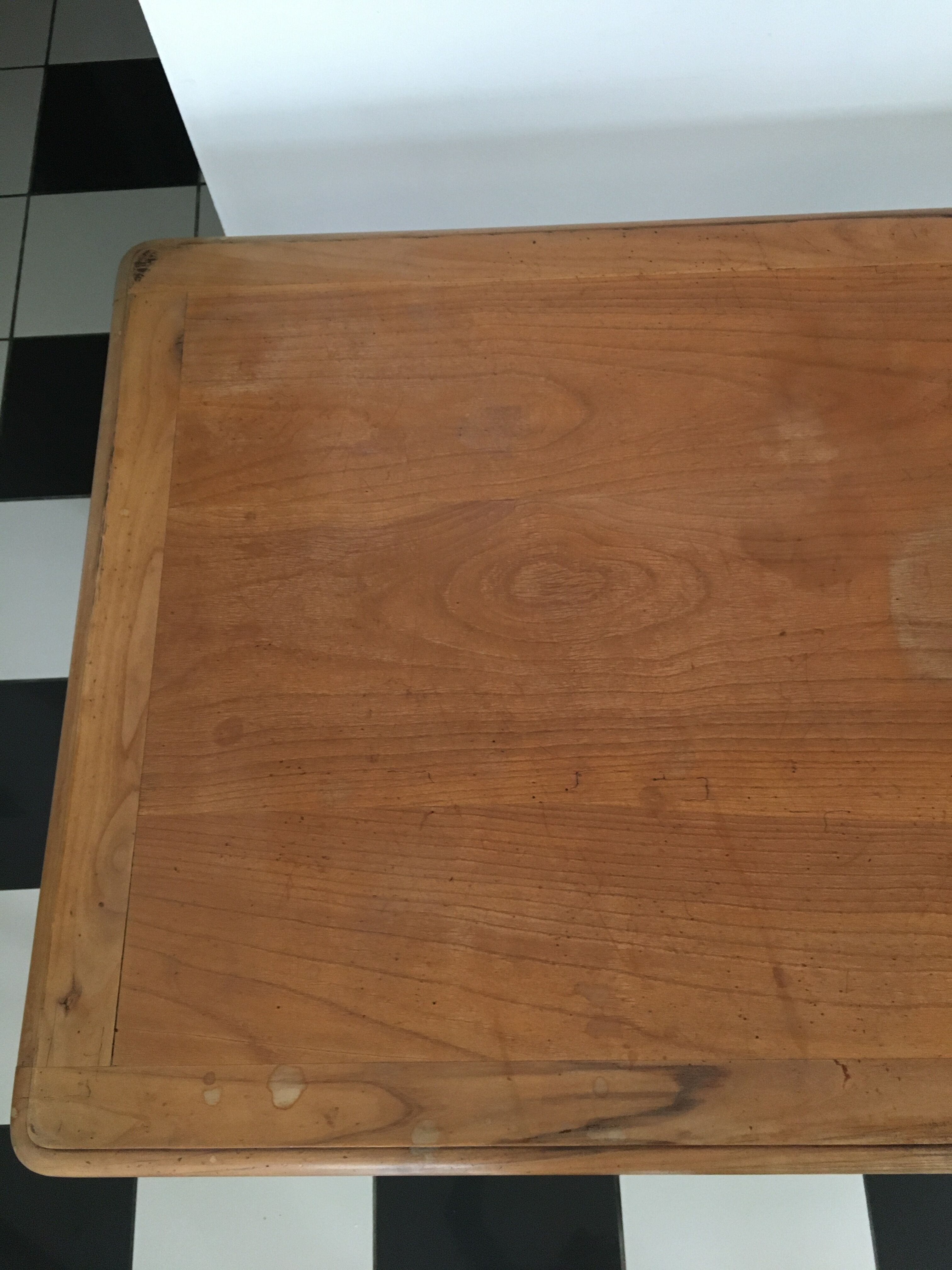 Wooden desk 2 drawers