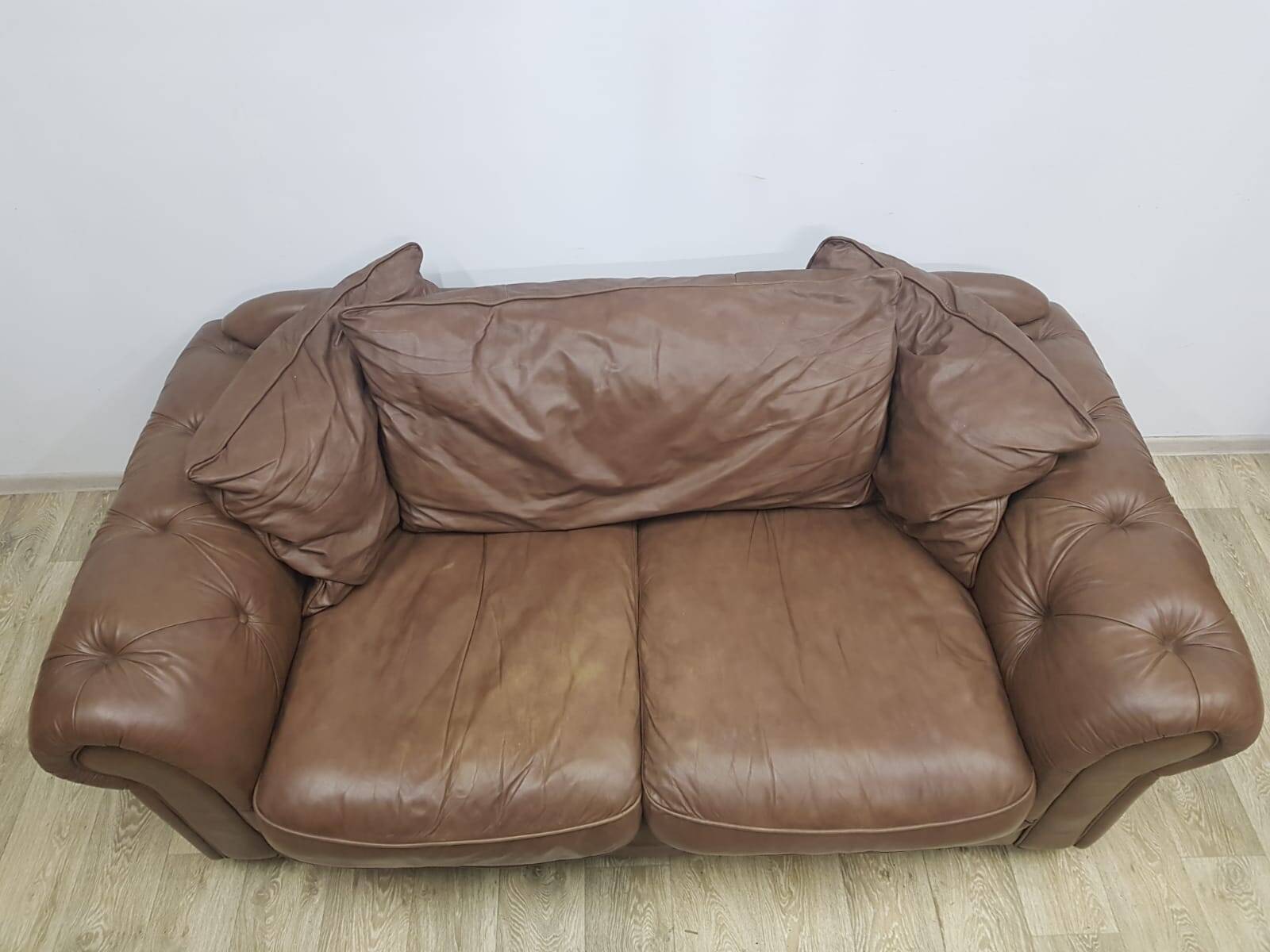 Mid-Century, Chesterfield sofa, natural leather