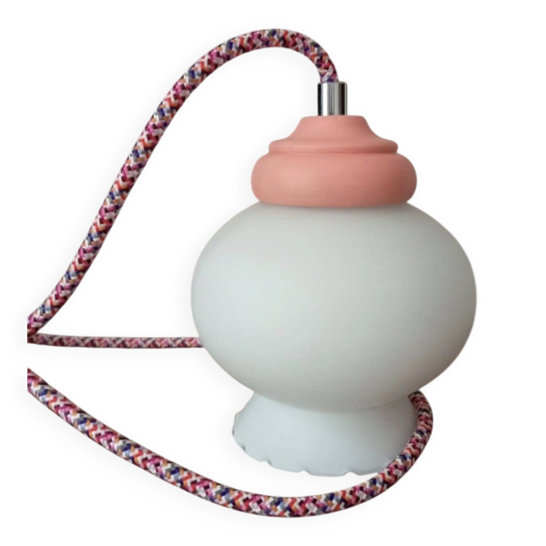 baladeuse liseuse opaline blanche, cordon coloré, vintage upcyc