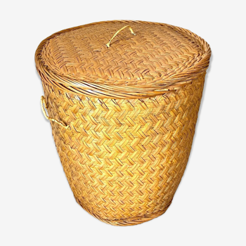 Braided rattan basket with lid