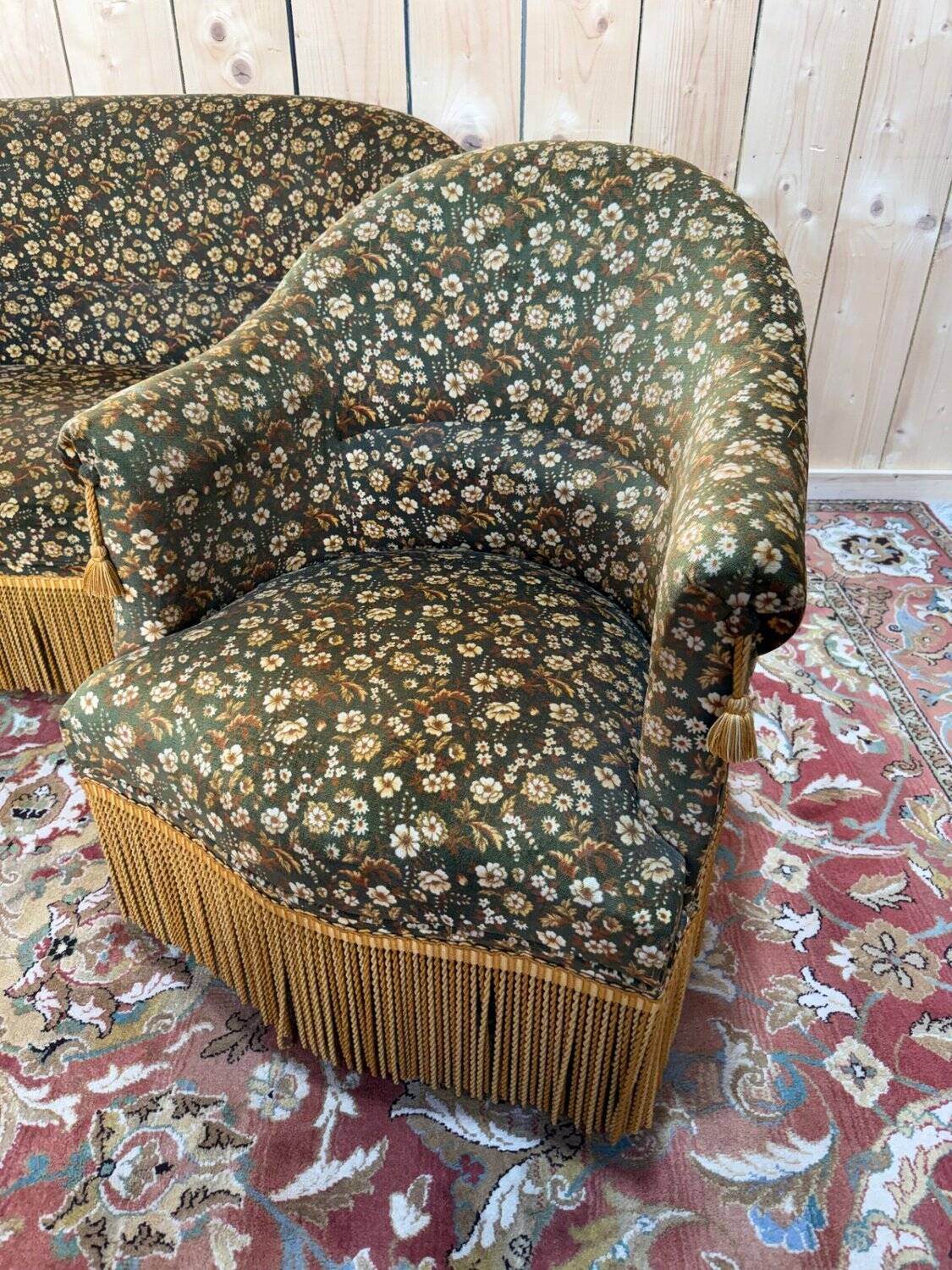 Toad Salon – Floral Fabric & Golden Trimmings