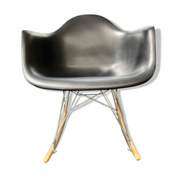 Rocking chair in the style of Charles Eames