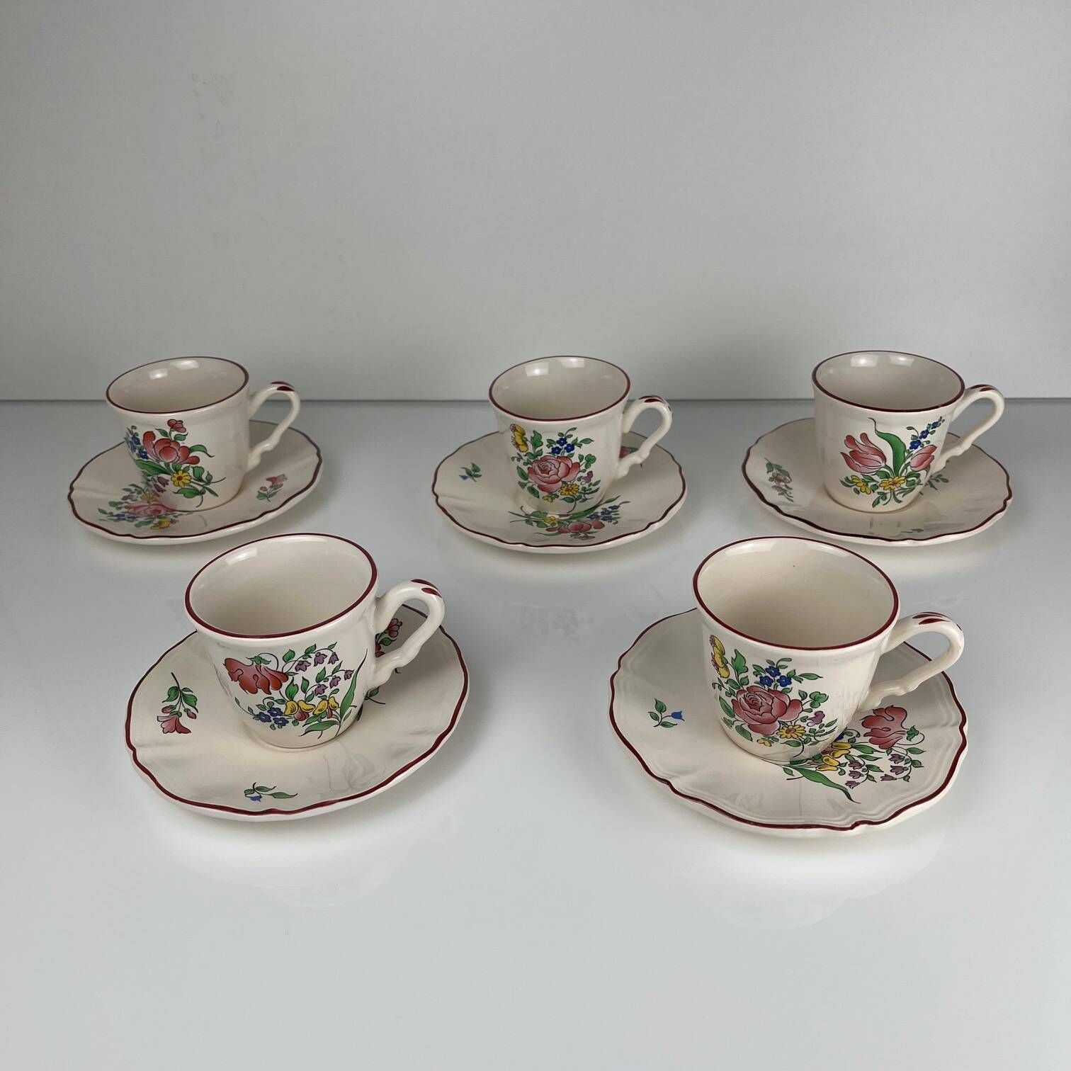 Set of 5 KG Luneville cups + saucers – Réverbère model