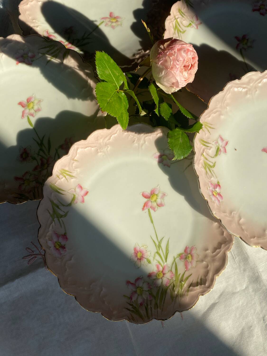 Set of 5 Art Nouveau dessert plates