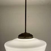Suspension opale blanche par Gispen