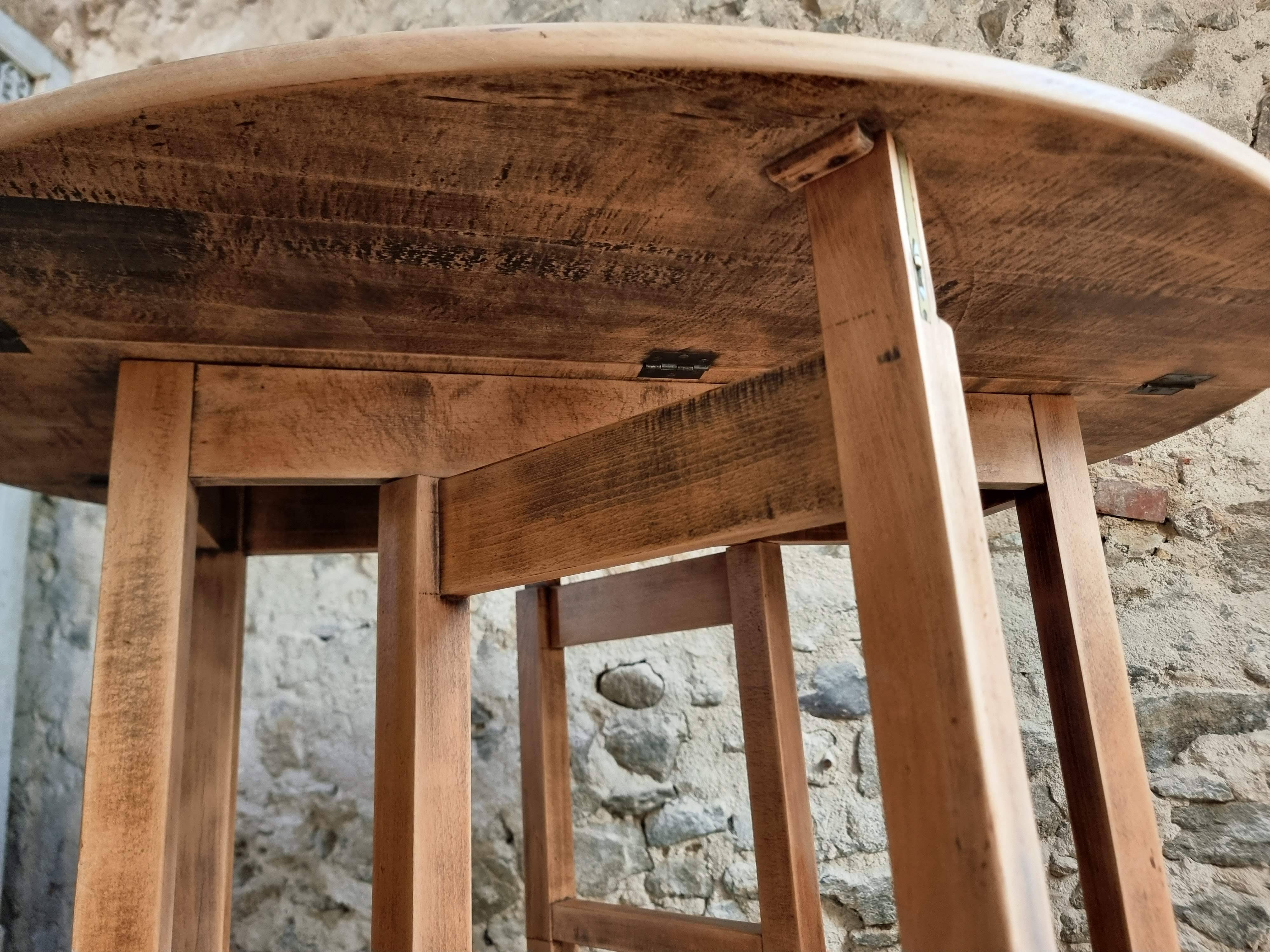 Vintage French drop-leaf table – Oval dining table, circa 1930–1950