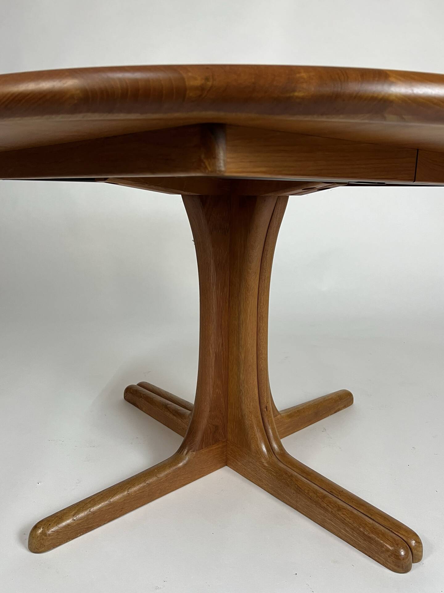 Vintage round teak dining table solid wood danish design 70s