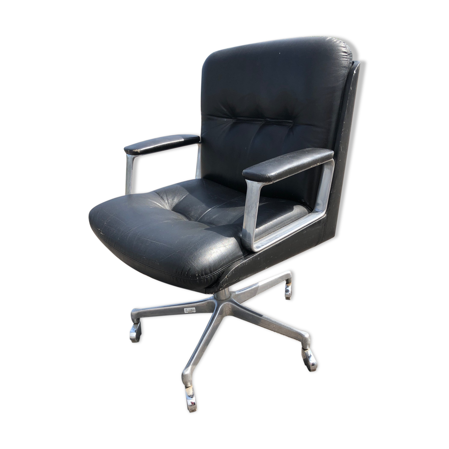 P128 office chair edited by tecno italy