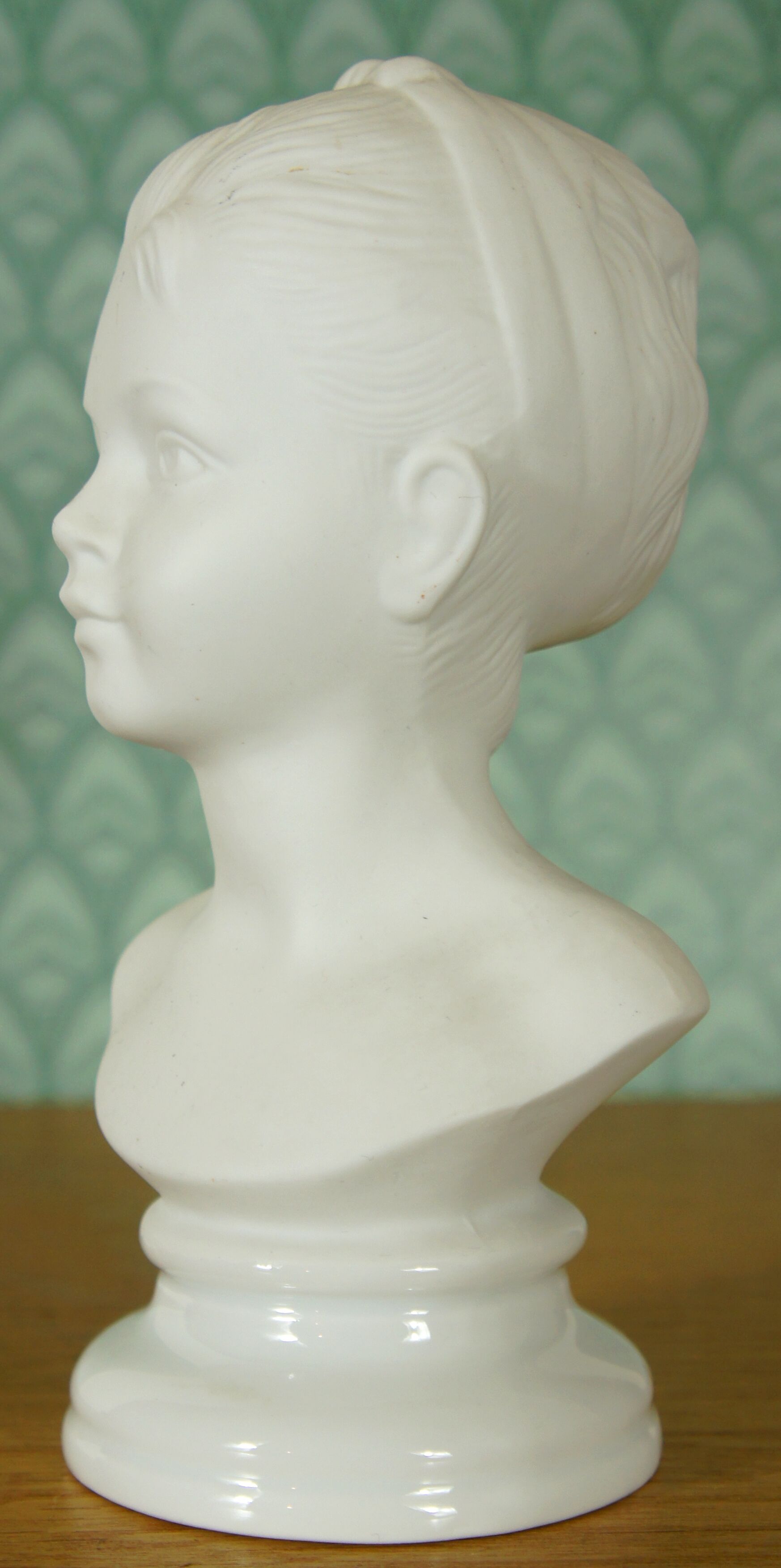 Porcelain biscuit bust