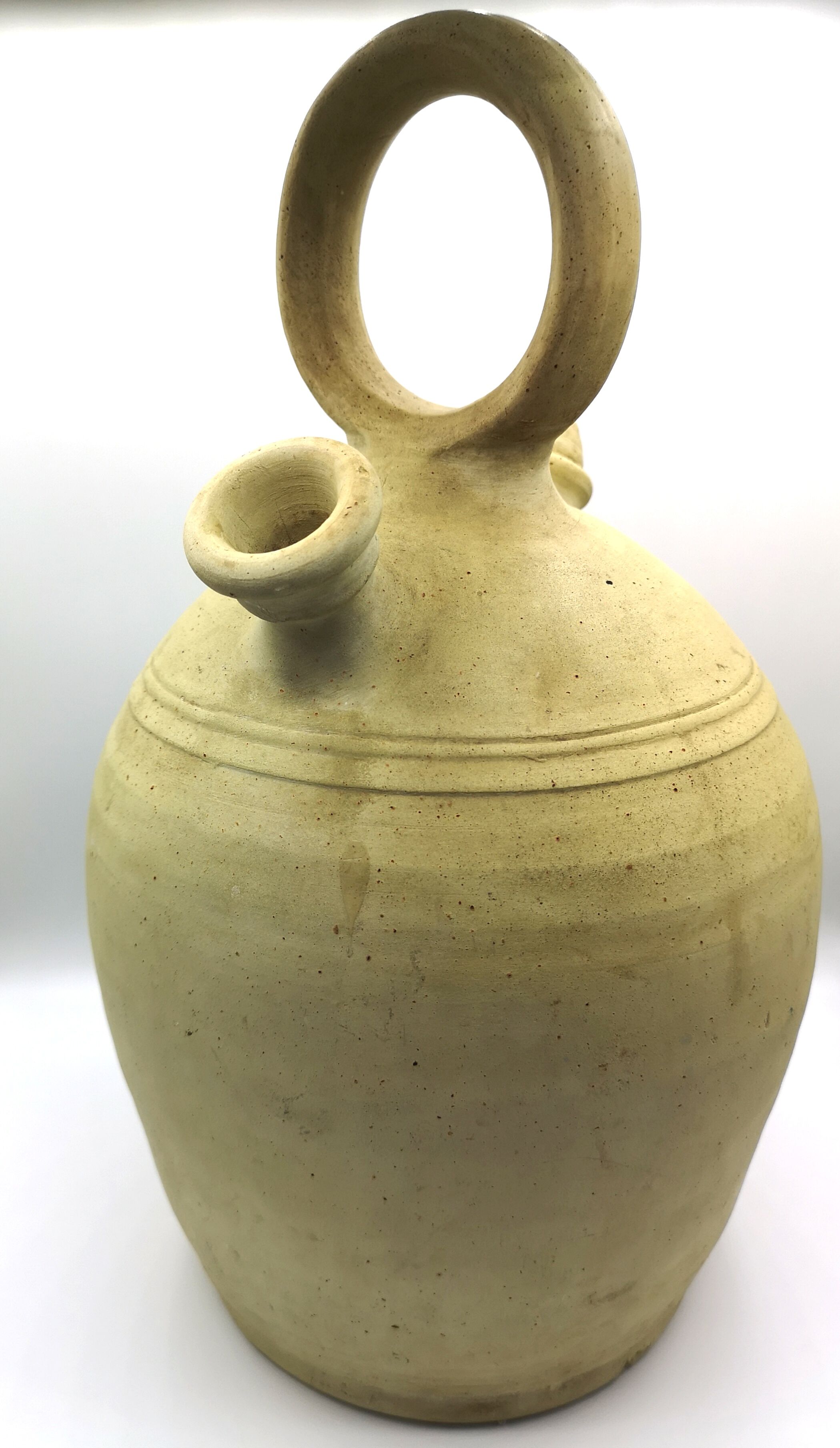 Summer white terracotta gargoulette