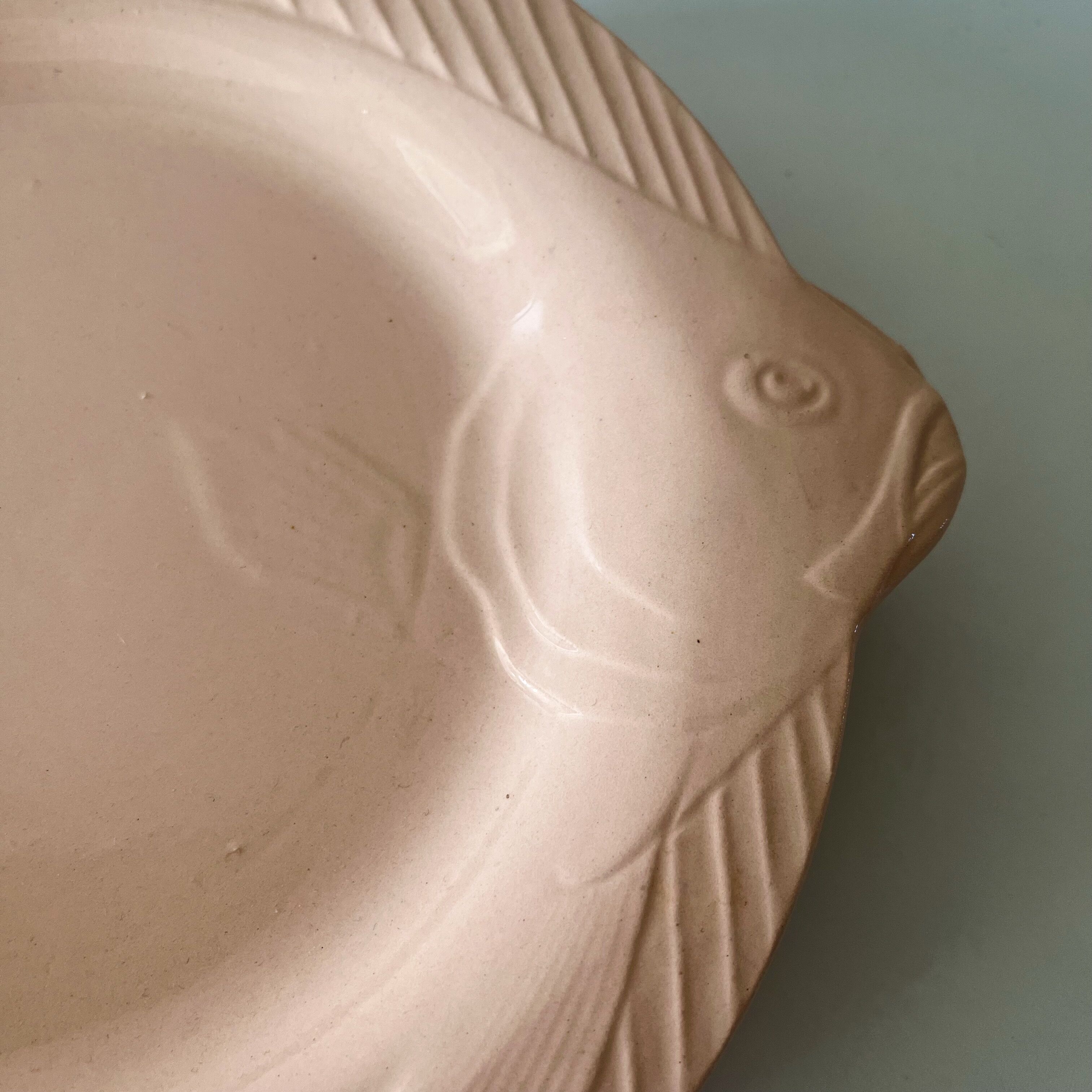 4 Fish plates Digoin