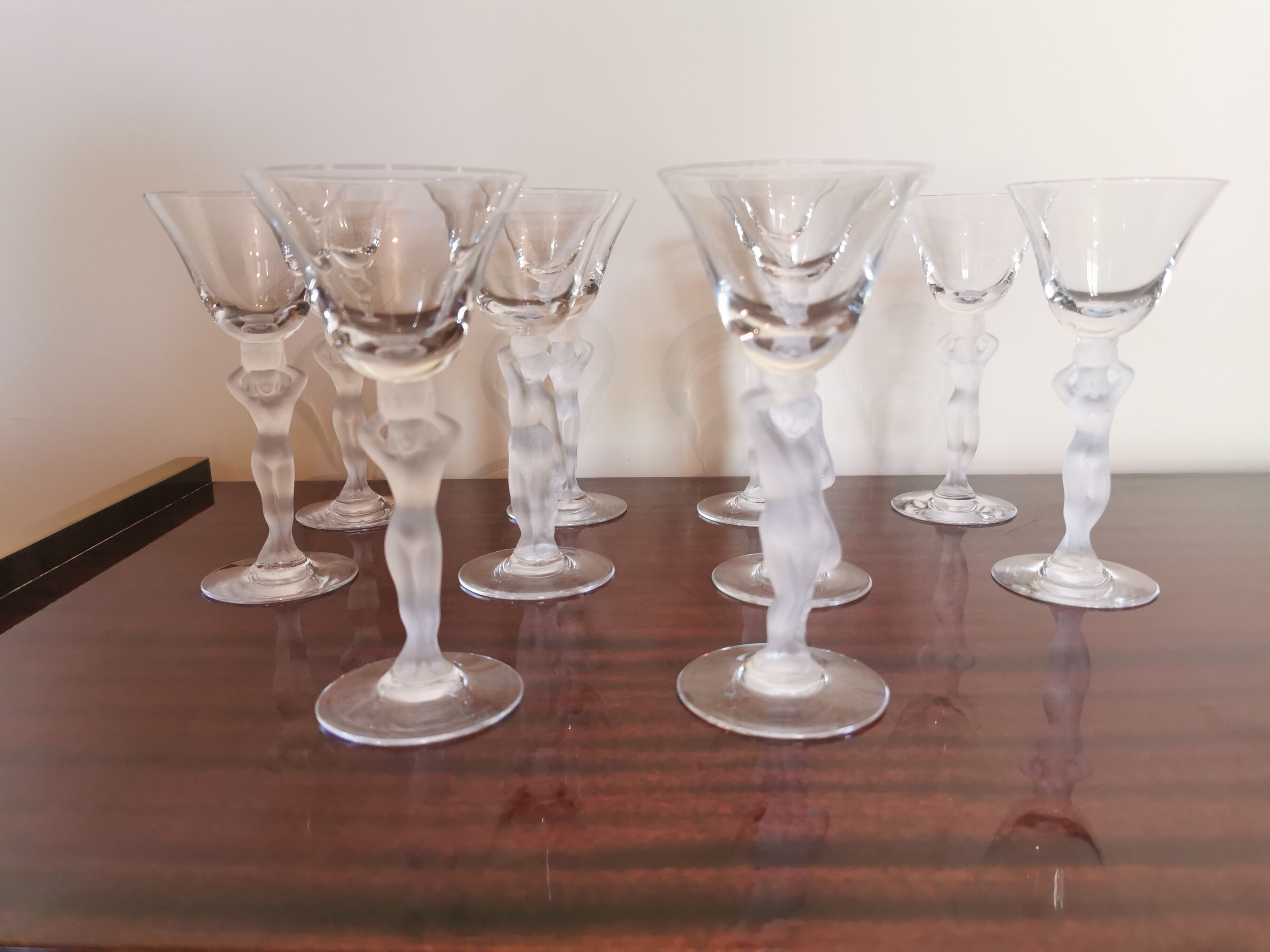 Série de 10 verres à vin Vénus et Bacchus, cristal de Bayel