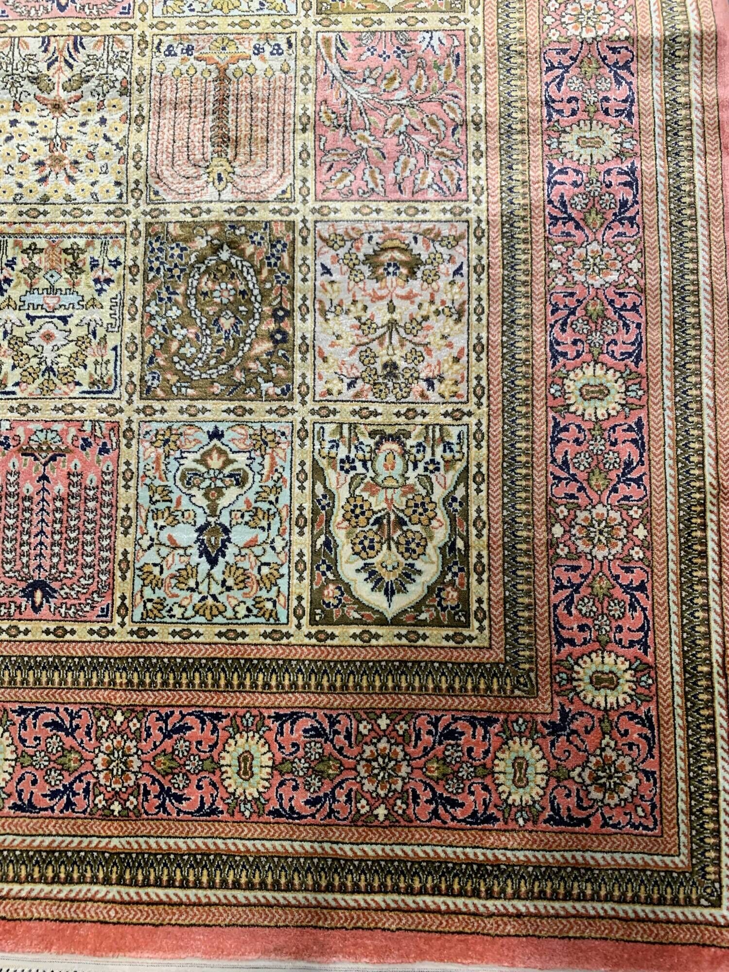 Oriental rug 100% silk hand-knotted – Bakhtiar box pattern 203x124 cm