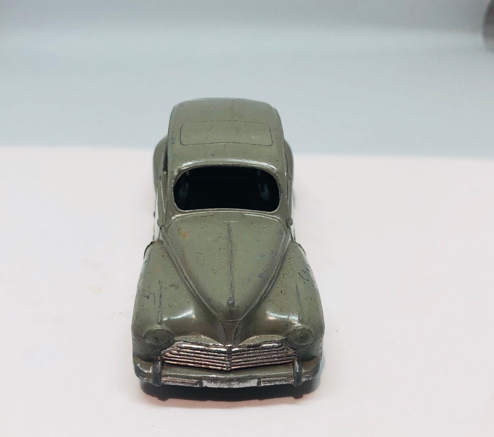 Car Dinky Toys Peugeot 203