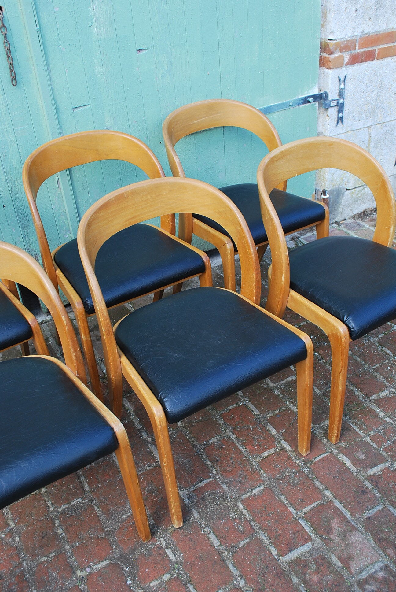 Baumann gondola chairs