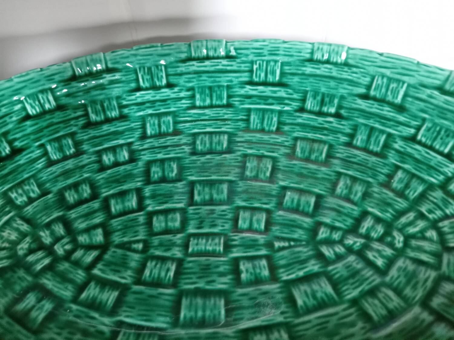 Digoin-Sarrguemine green earthenware dish