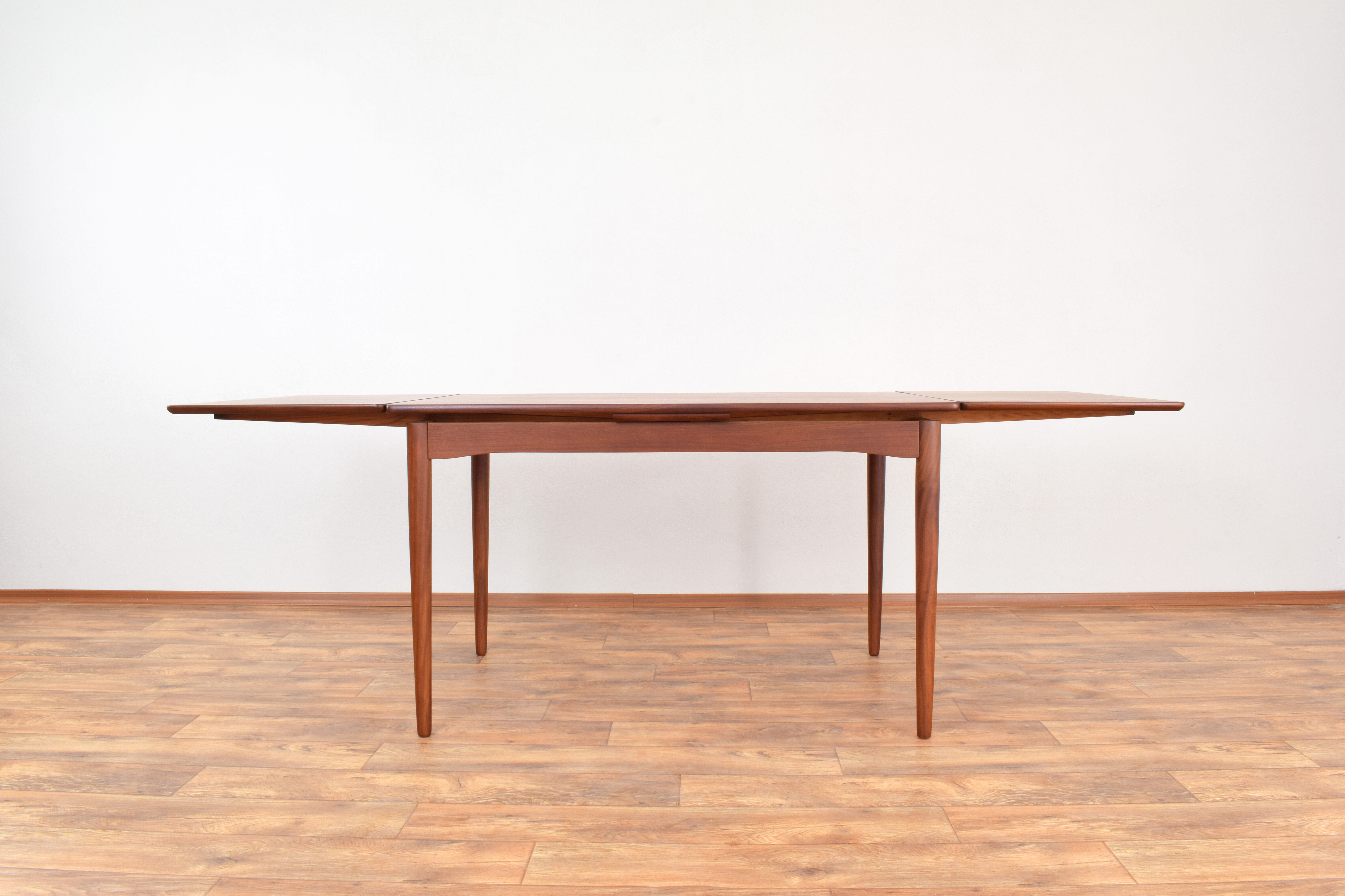 Mid-Century Danish Teak Extendable Dining Table, 1960s.