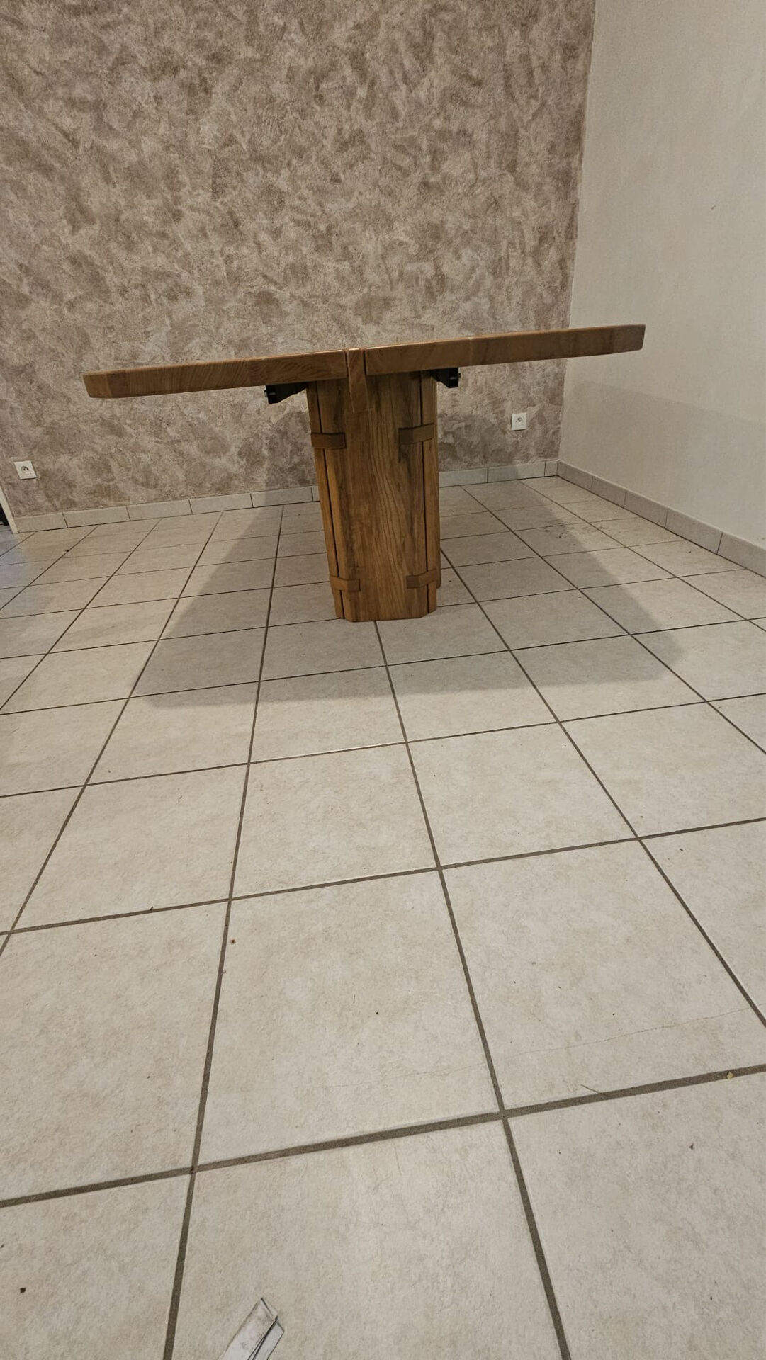 Dining table Luigi Gorgoni