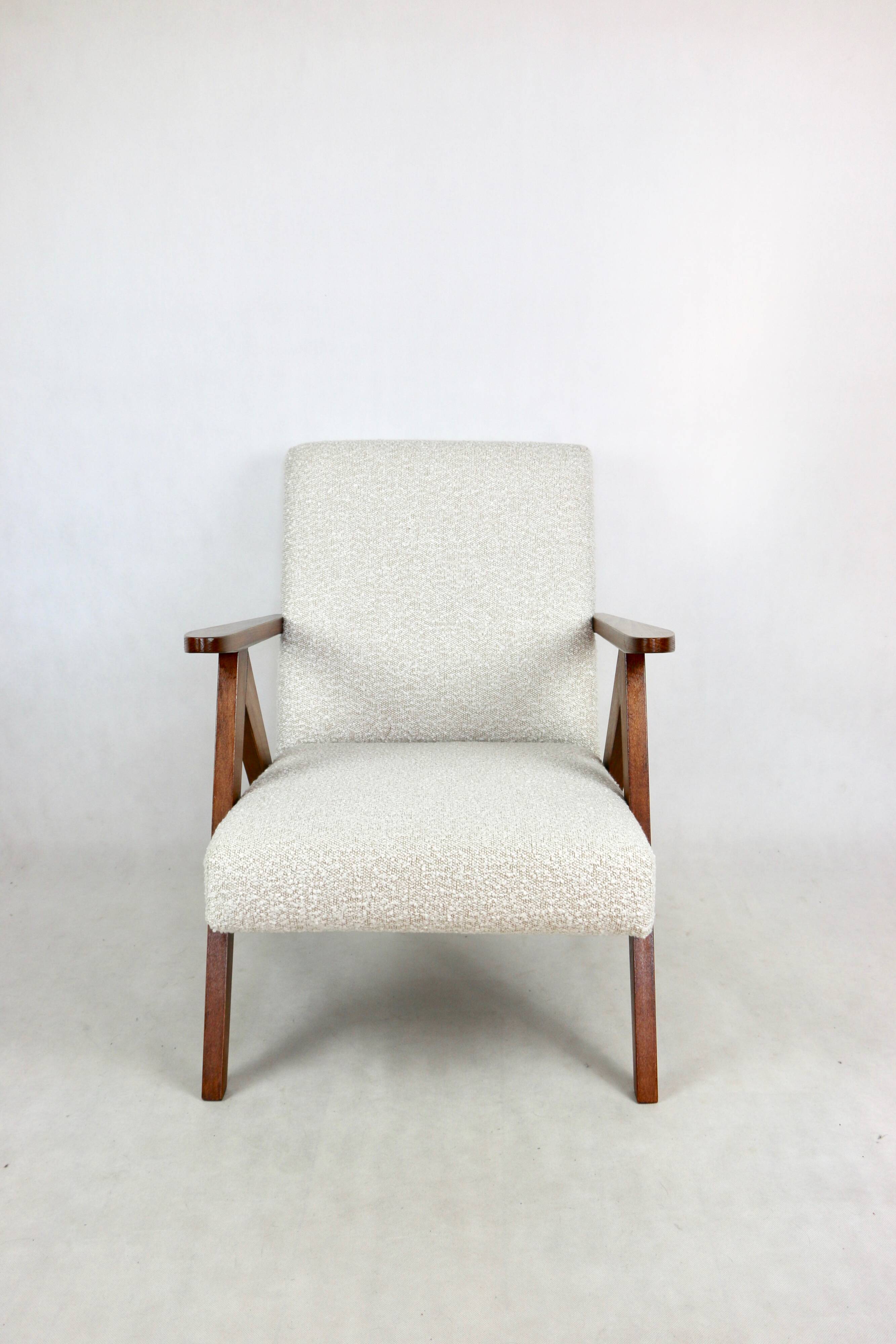 Vintage B-310 VAR white structured bouclé armchair 1970s - 2 pieces available