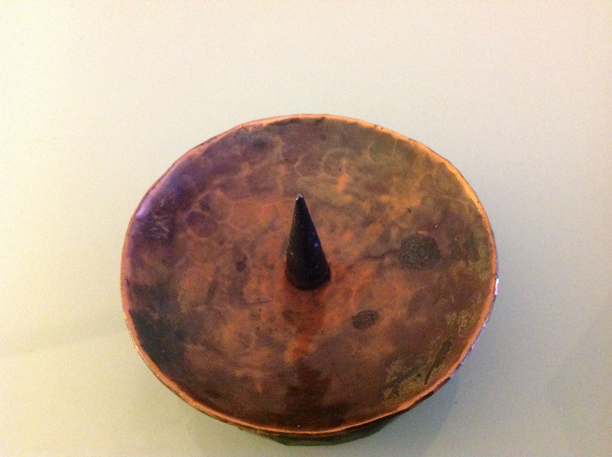 Scandinavian-style varnished copper candlestick / vintage 60s-70s