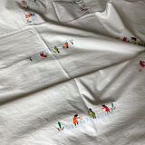 Hand-embroidered tablecloth Malagasy crafts