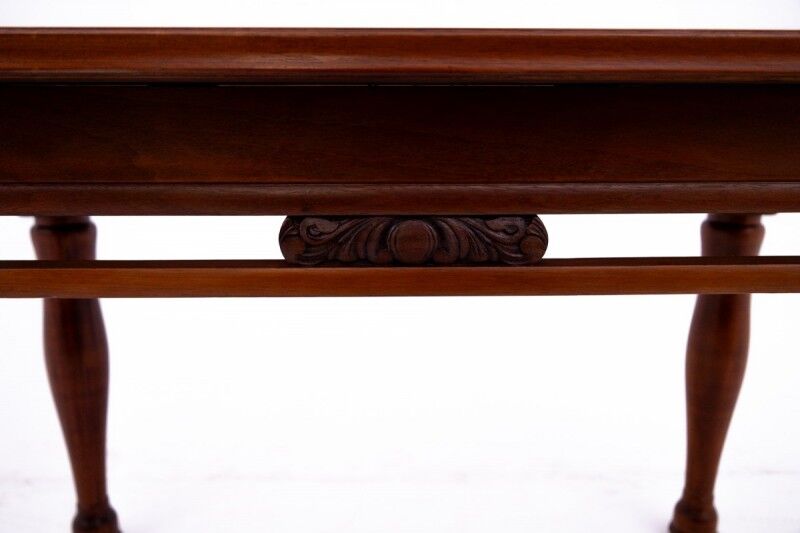 Table with four chairs from the early 20th century