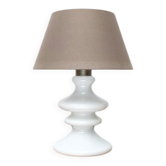 Lampe de table en verre opalin modèle Mary danoise vintage par Per Lütken pour Holmegaard, années 1970.