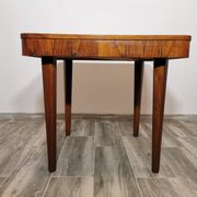 Table à manger par Jindrich Halabala