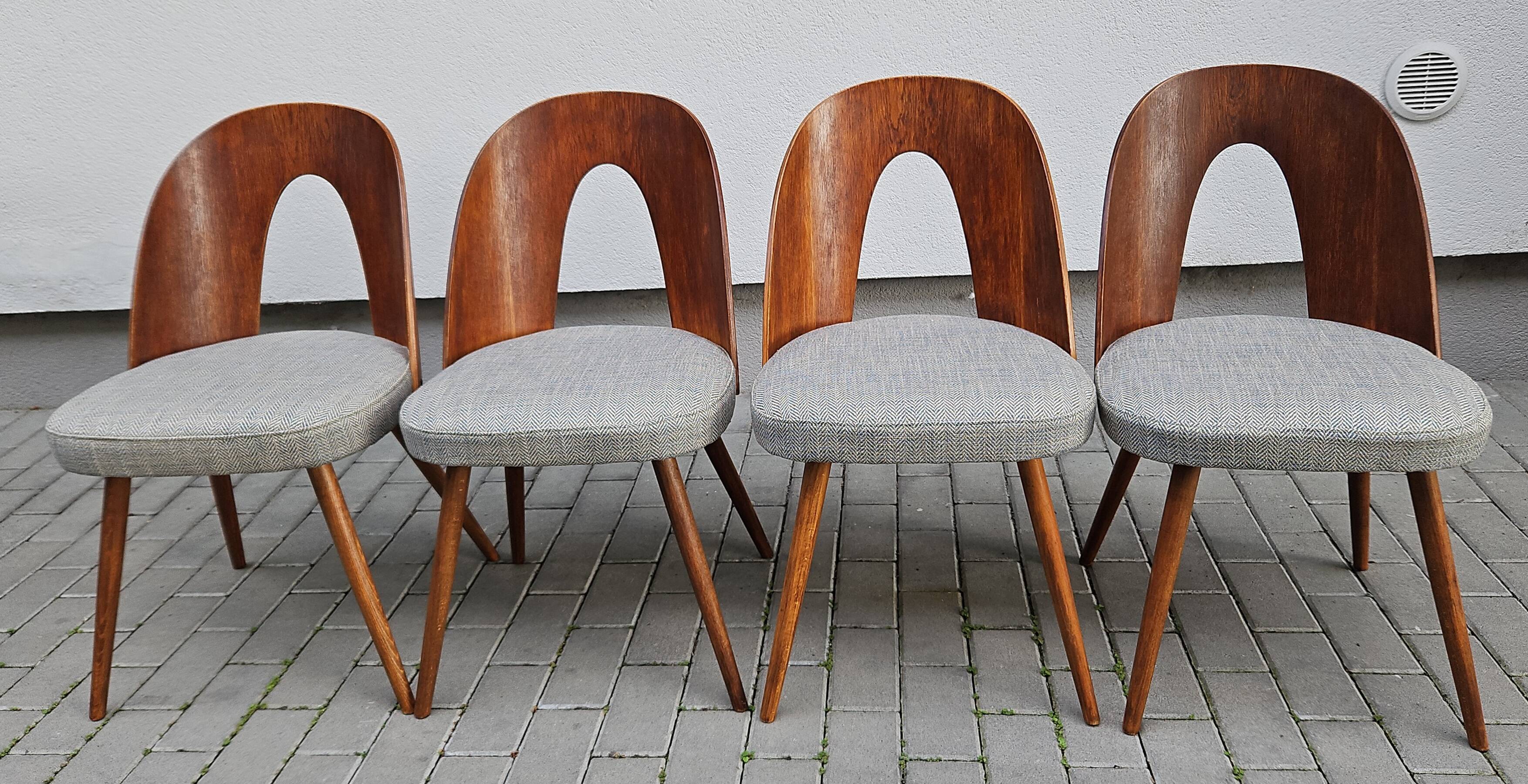 Chairs designed by Antonín Šuman for Tatra Nabytok, Czechoslovakia 1960s.