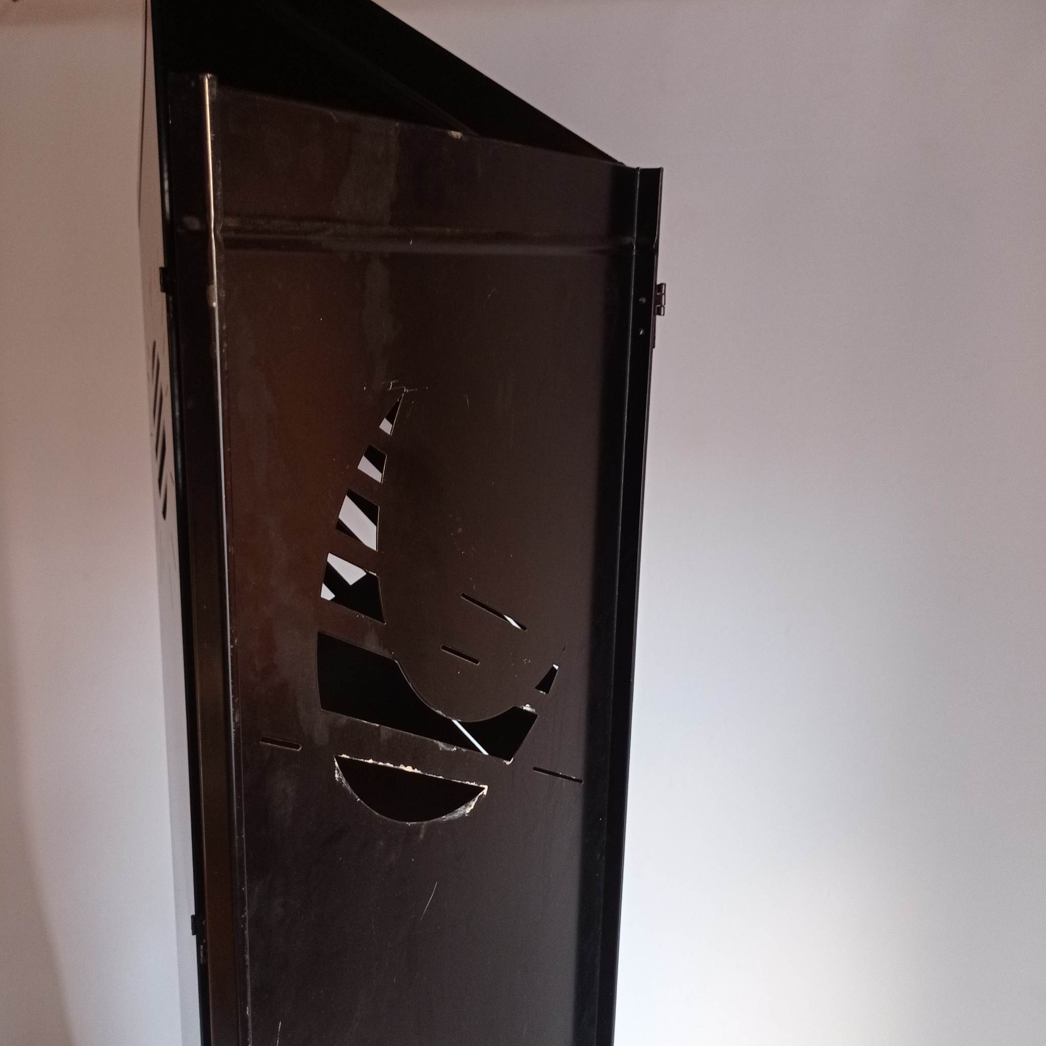 Original screen from the 80s.