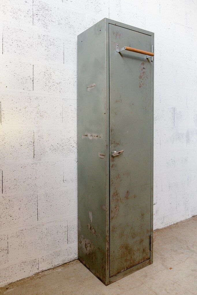 Metal industrial cloakroom